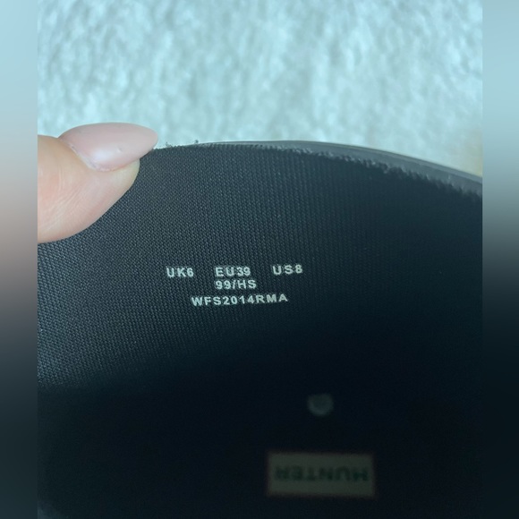 Hunter Rain boots - Black. Size 8 - Picture 6 of 6